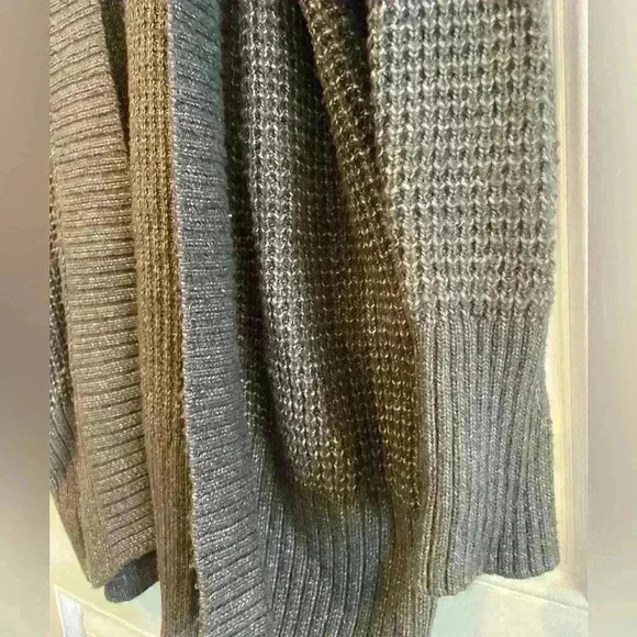 Torrid sweater - Picture 4 of 7